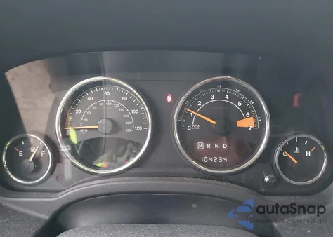 2015 Jeep Compass Latitude z USA, uszkodzony, nr VIN 1C4NJDEB2FD184802